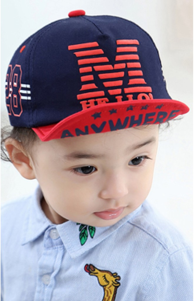 หมวกแก๊ปเด็ก ด้านหน้าสกรีนอักษร M HELLO! ด้านข้างเลข 28 หมวกแก๊ปเด็ก ด้านหน้าสกรีนอักษร M HELLO! ด้านข้างเลข 28