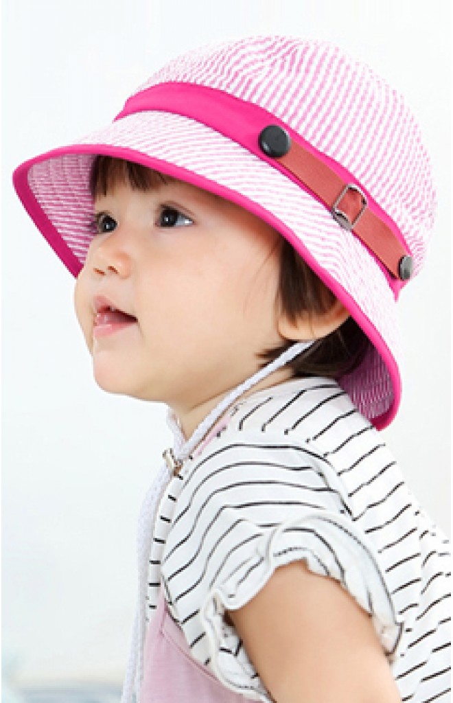 หมวกปีกรอบลายทาง ขอบคาดเข็มขัด หมวกปีกรอบลายทาง ขอบคาดเข็มขัด