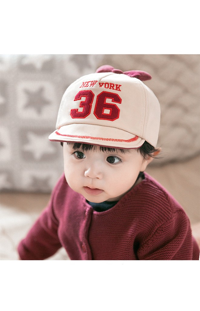 หมวกแก๊ปแต่งหูกระต่าย ปัก NEW YORK 36 ไซส์ 5-12 เดือน
