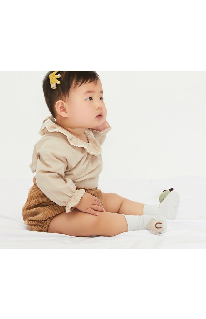 ถุงเท้าเด็กแต่งตุ๊กตานูนน่ารัก แบบข้อสั้น มีกันลื่น