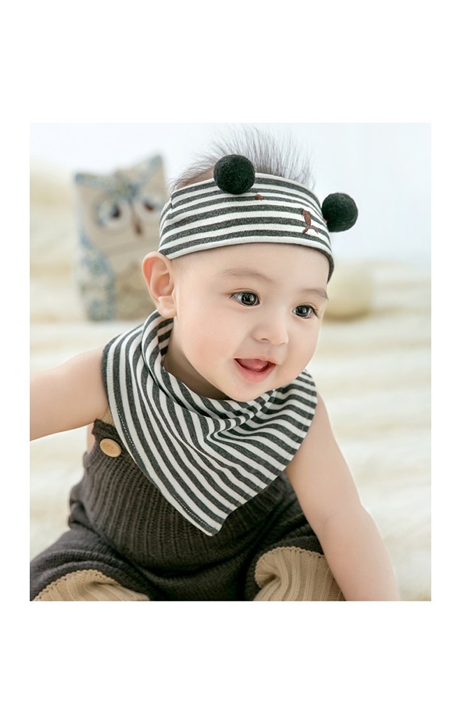 เซ็ตผ้าคาดศีรษะปักหน้าหมีน้อยแต่งปอมปอมมาพร้อมผ้ากันเปื้อนลายทาง