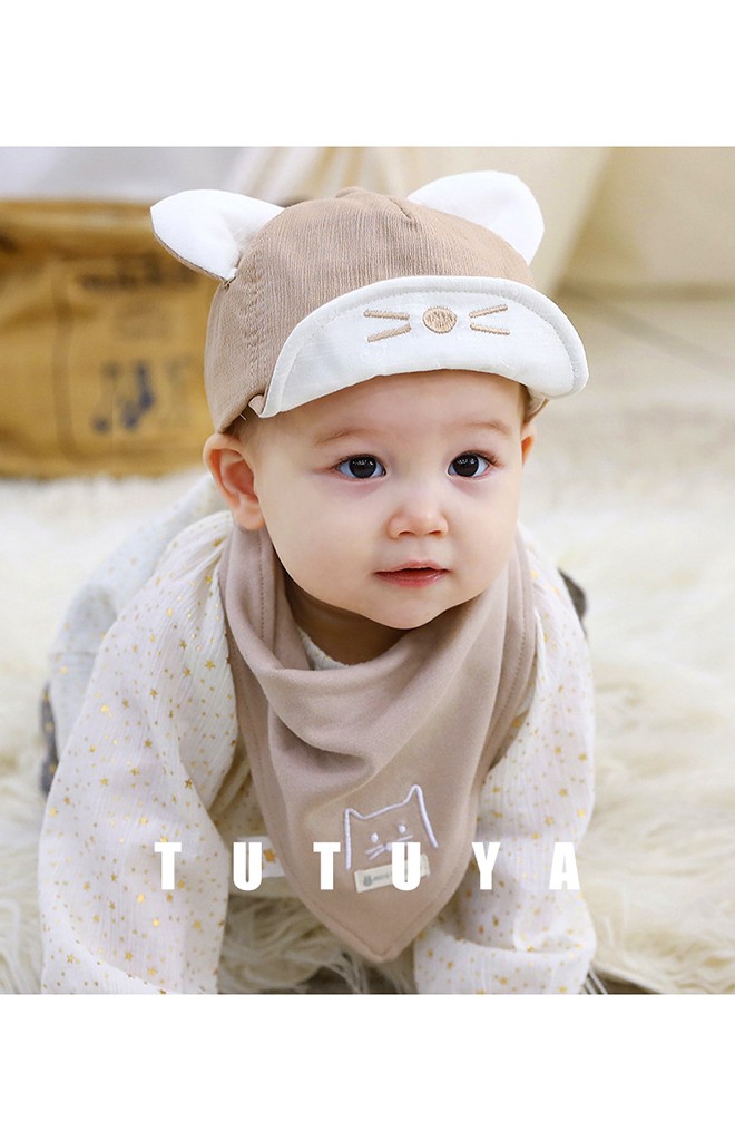 หมวกแก๊ปแมวน้อยหูตั้ง จาก TUTUYA