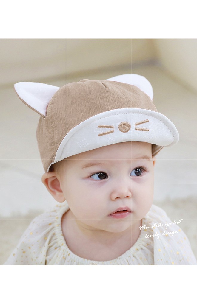 หมวกแก๊ปแมวน้อยหูตั้ง จาก TUTUYA