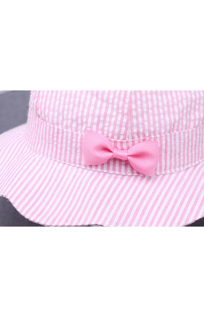 หมวกปีกรอบลายทางสีชมพูหวาน