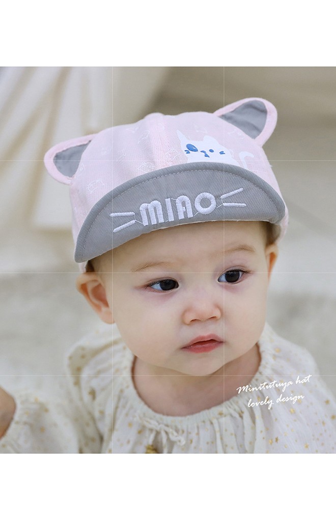 หมวกแก๊ปลายแมวน้อยแต่งหูแหลมน่ารักๆ จาก TUTUYA