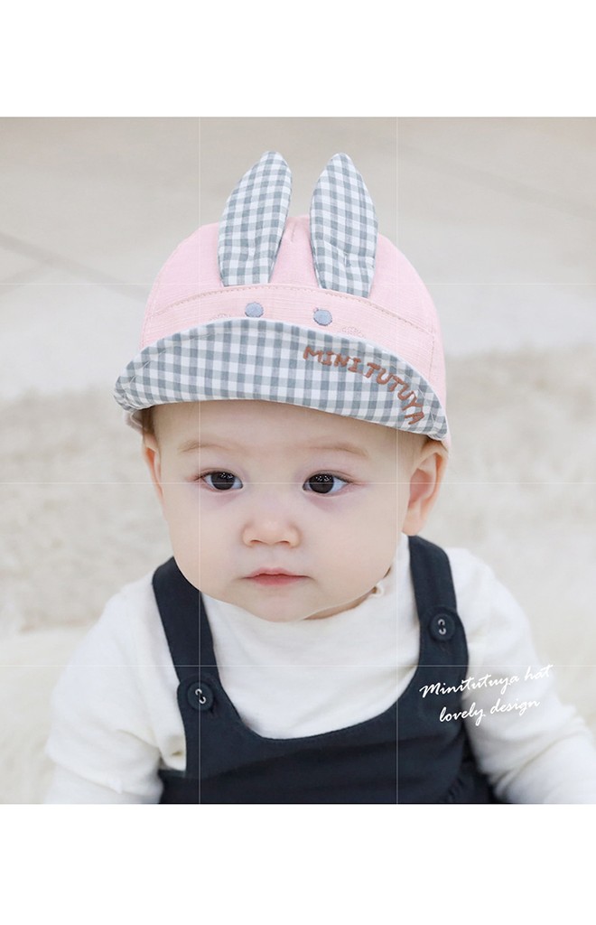 หมวกแก๊ปกระต่ายยิ้ม หูและใต้ปีกลายตาราง TUTUYA