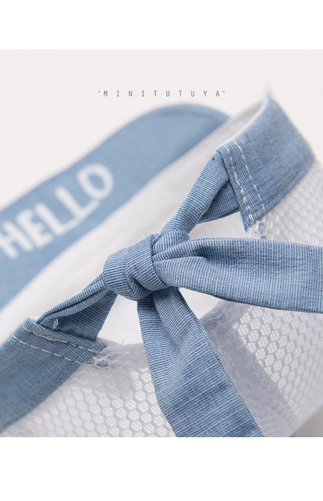หมวกแก๊ปลายทางแต่งหู ใต้ปีกสกรีน HELLO จาก TUTUYA