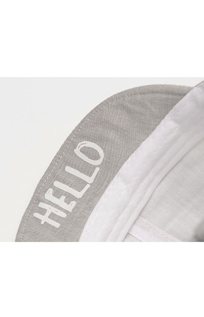 หมวกแก๊ปลายทางแต่งหู ใต้ปีกสกรีน HELLO จาก TUTUYA