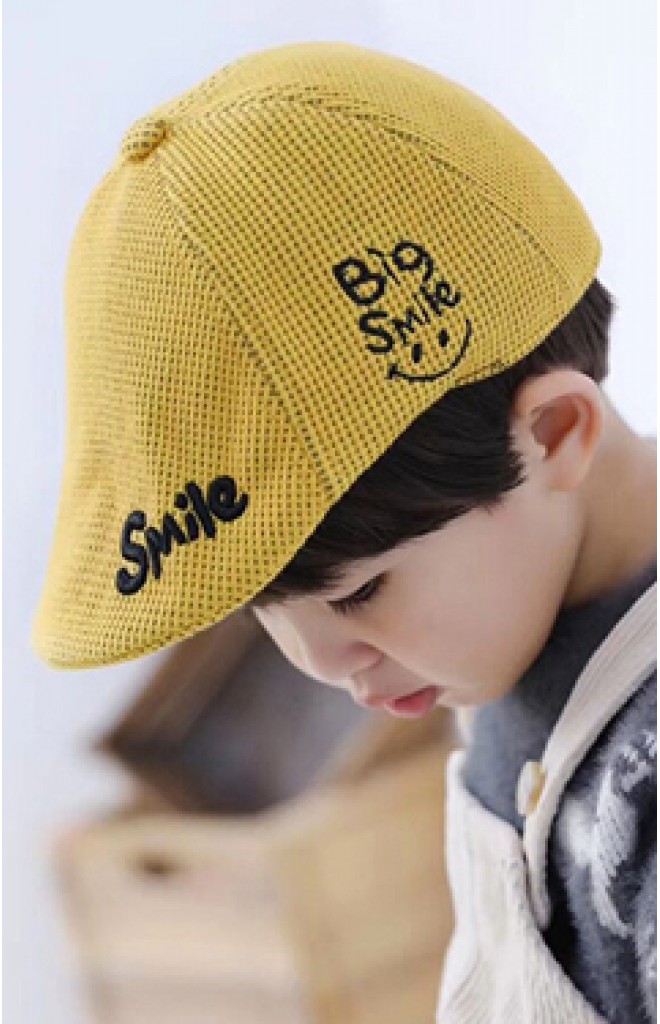หมวกแฟลตแค๊ป ปัก Smile จาก KUKUJI หมวกแฟลตแค๊ป ปัก Smile จาก KUKUJI