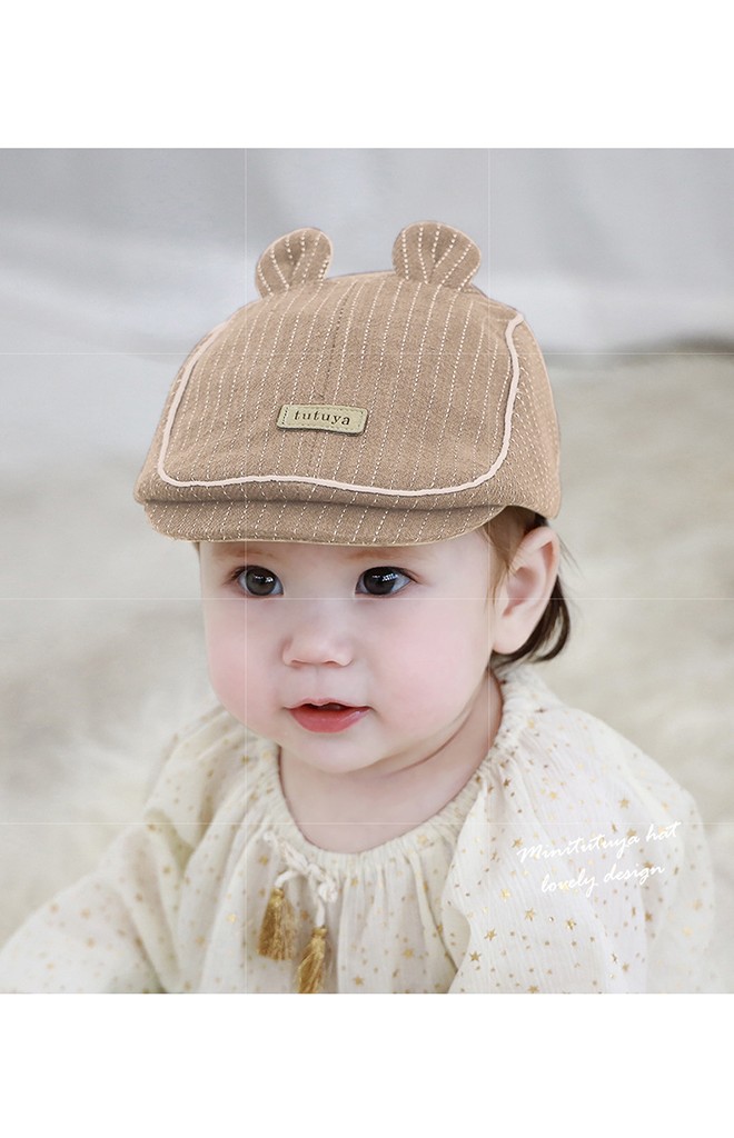 หมวกแฟลตแค๊ปลายทางแต่งหูน่ารัก จาก TUTUYA