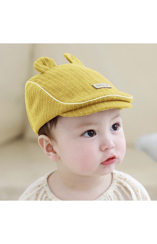 หมวกแฟลตแค๊ปลายทางแต่งหูน่ารัก จาก TUTUYA