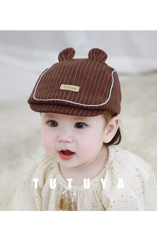 หมวกแฟลตแค๊ปลายทางแต่งหูน่ารัก จาก TUTUYA