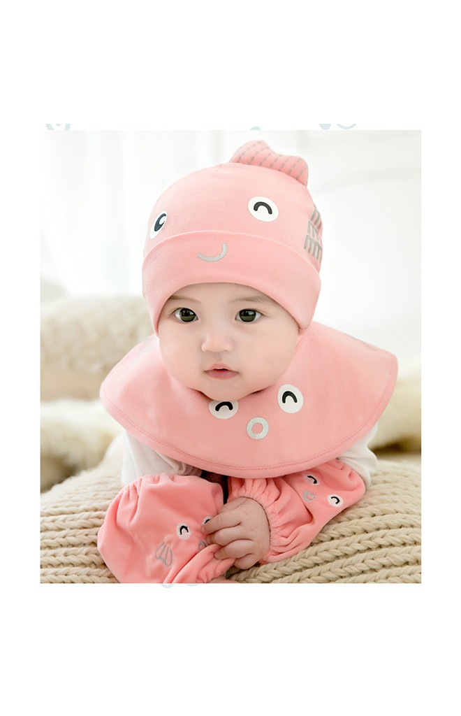 เซ็ตหมวก+ผ้ากันเปื้อนปลาน้อยน่ารัก GZMM