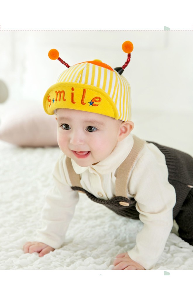 หมวกแก๊ปผึ้งน้อยลายทางใต้ปีกปัก smile จาก GZMM