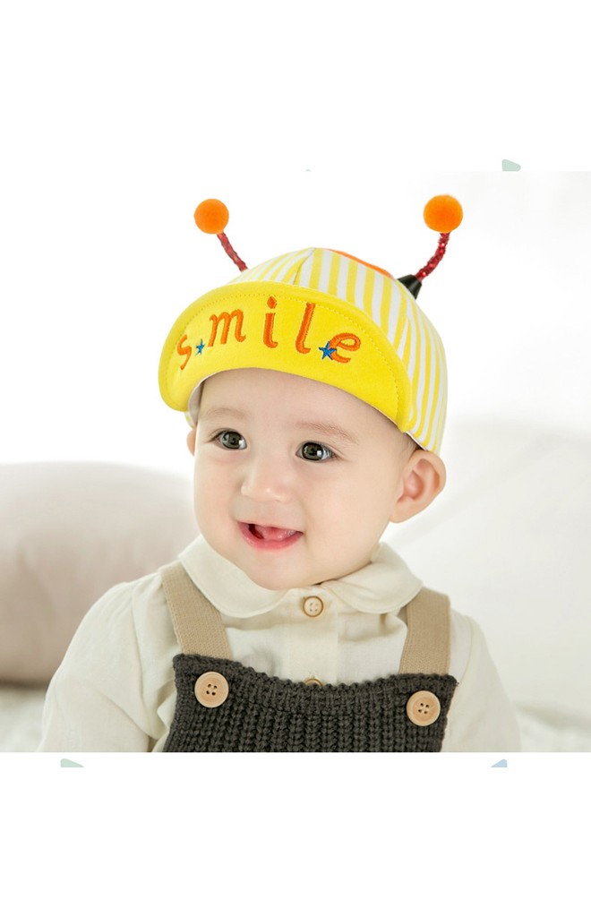 หมวกแก๊ปผึ้งน้อยลายทางใต้ปีกปัก smile จาก GZMM