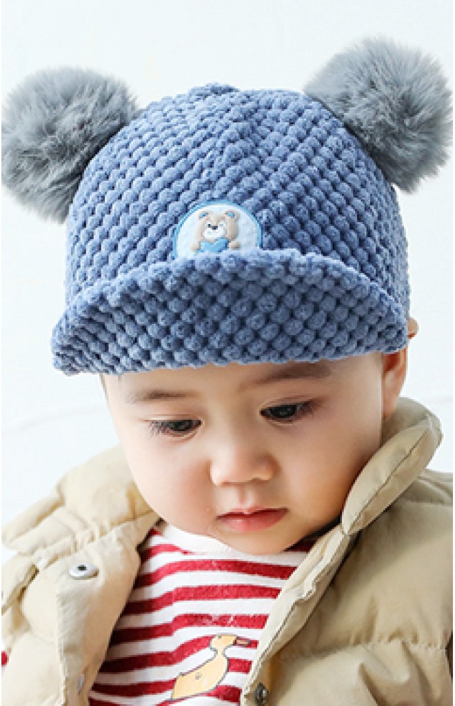 หมวกแก๊ปเด็กแต่งปอมปอม ด้านหน้ารูปหมีน้อย ผ้านูนกลมนุ่ม หมวกแก๊ปเด็กแต่งปอมปอม ด้านหน้ารูปหมีน้อย ผ้านูนกลมนุ่ม
