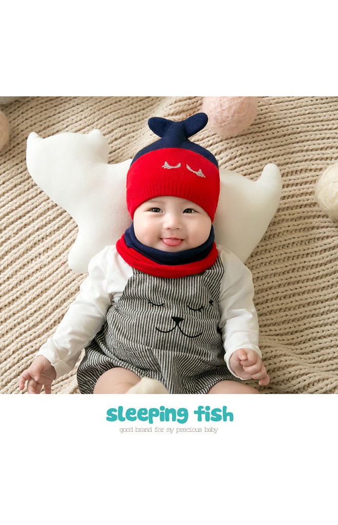 เซ็ตหมวกไหมพรม sleeping fish มาพร้อมผ้าสวมคอ GZMM