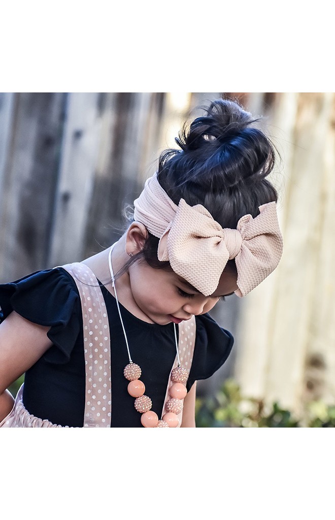 ผ้าคาดผมโบว์ใหญ่ ใส่น่ารักได้ทุกวัน