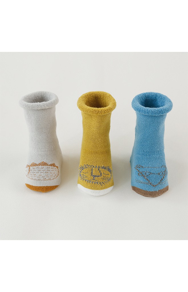 ถุงเท้าเด็กแบบหนาแพ็ค 3 คู่ 3 สี ลายสัตว์น่ารัก มีกันลื่น