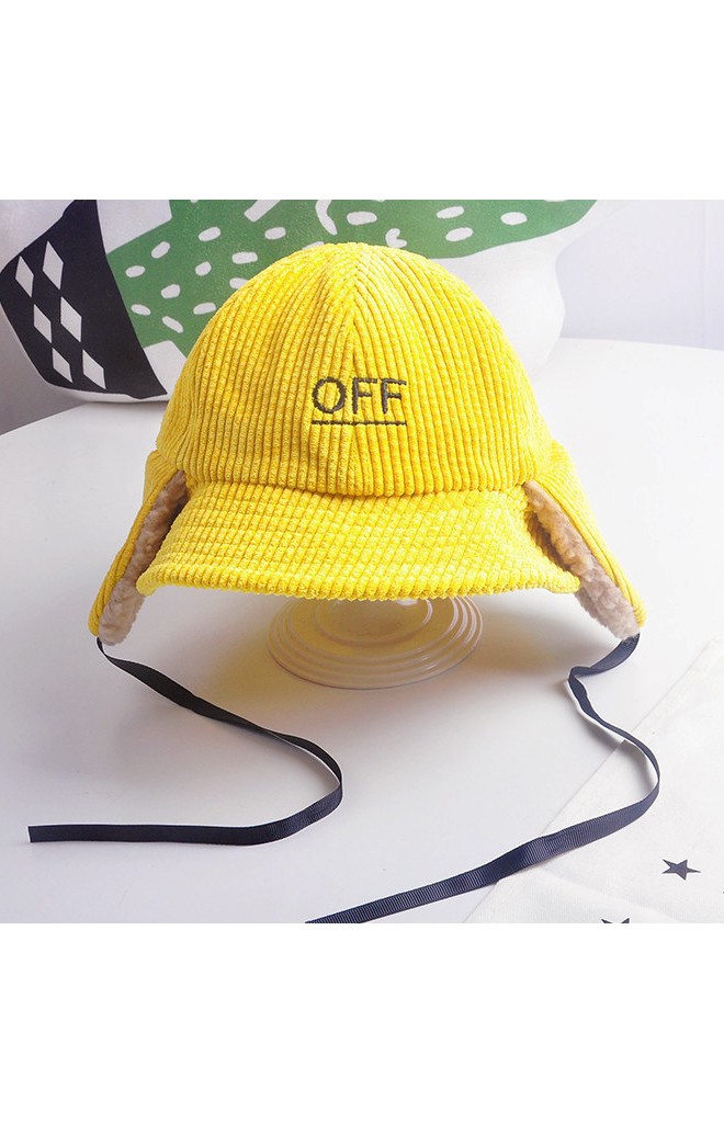 หมวกปีกรอบผ้าลูกฟูก ปักอักษร OFF ด้านข้างมีผ้าปิดหูผ้าขน