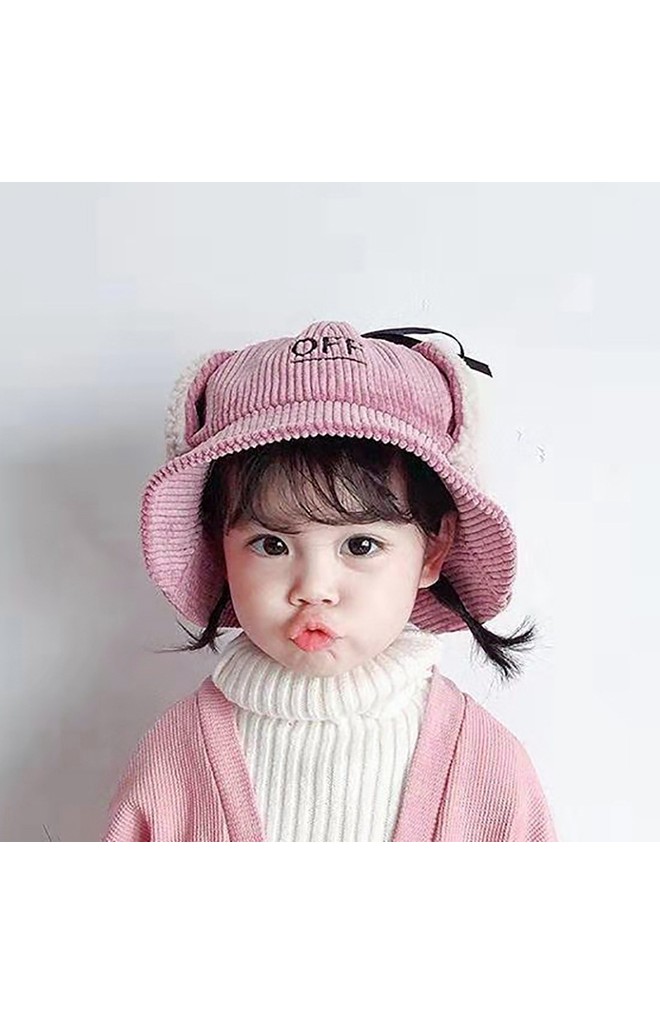 หมวกปีกรอบผ้าลูกฟูก ปักอักษร OFF ด้านข้างมีผ้าปิดหูผ้าขน