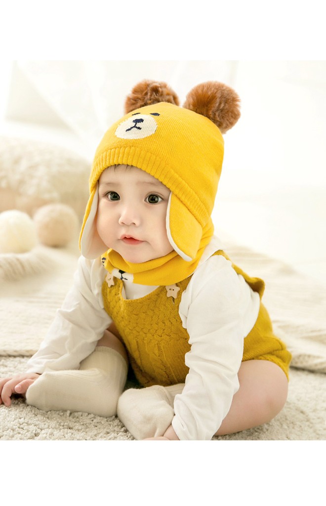 เซ็ตหมวกหมีน้อยแต่งปอมขนมิ้งมาพร้อมผ้าสวมคอ GZMM
