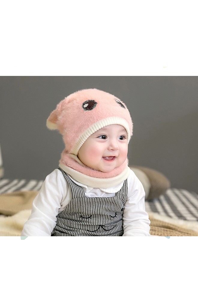 เซ็ตหมวกกระต่ายน้อยขนฟู Winter Bunny มาพร้อมผ้าสวมคอ GZMM