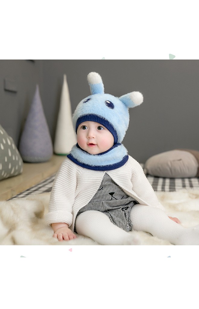 เซ็ตหมวกกระต่ายน้อยขนฟู Winter Bunny มาพร้อมผ้าสวมคอ GZMM