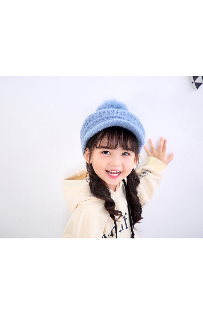 หมวกแก๊ปไหมพรมทรงฟักทองแต่งปอมปอมด้านบน