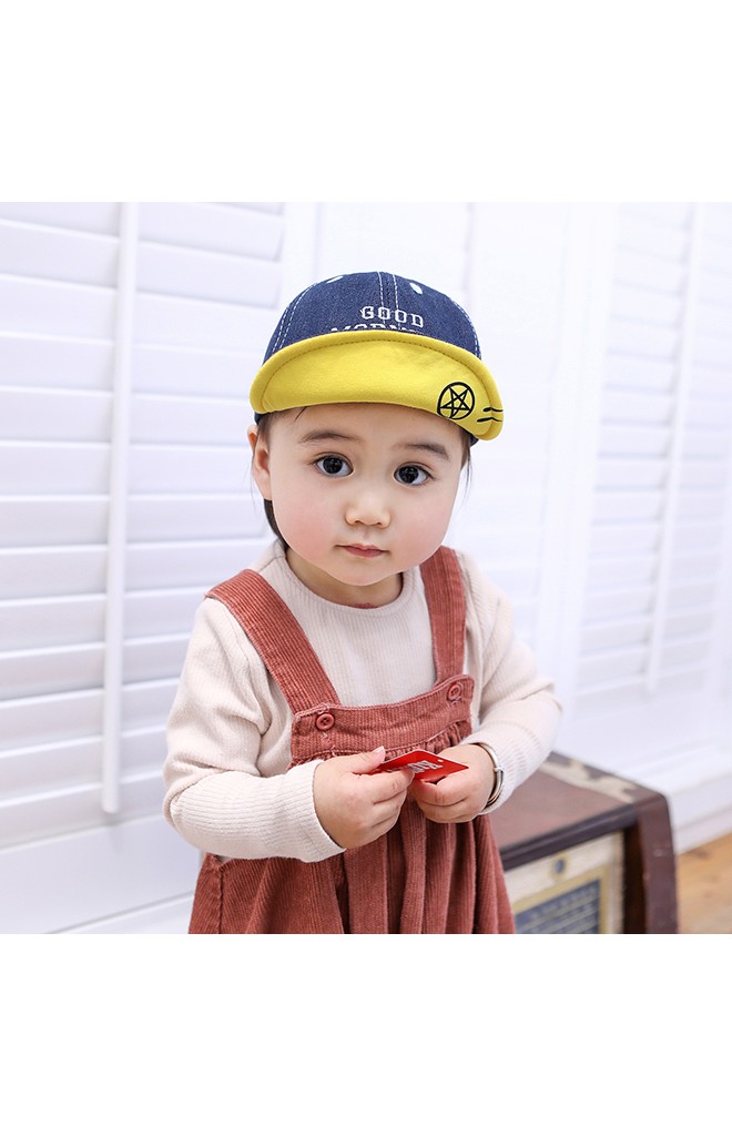 หมวกแก๊ปยีนส์ ปัก GOOD MORNING CAMP