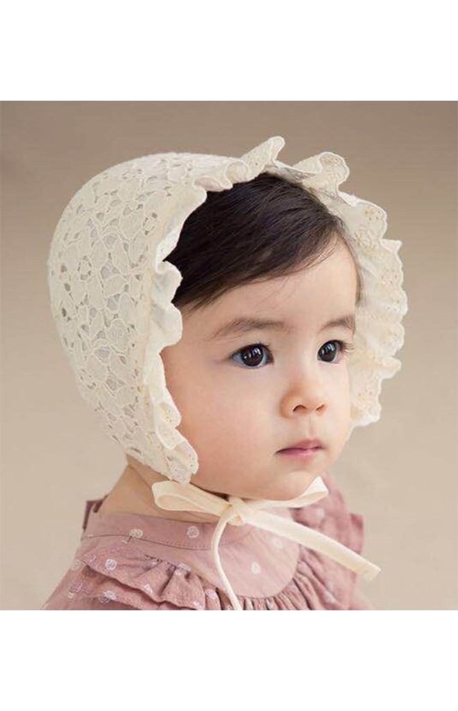 หมวกผูกคางลูกไม้ลายดอกระบายผ้าฉลุ