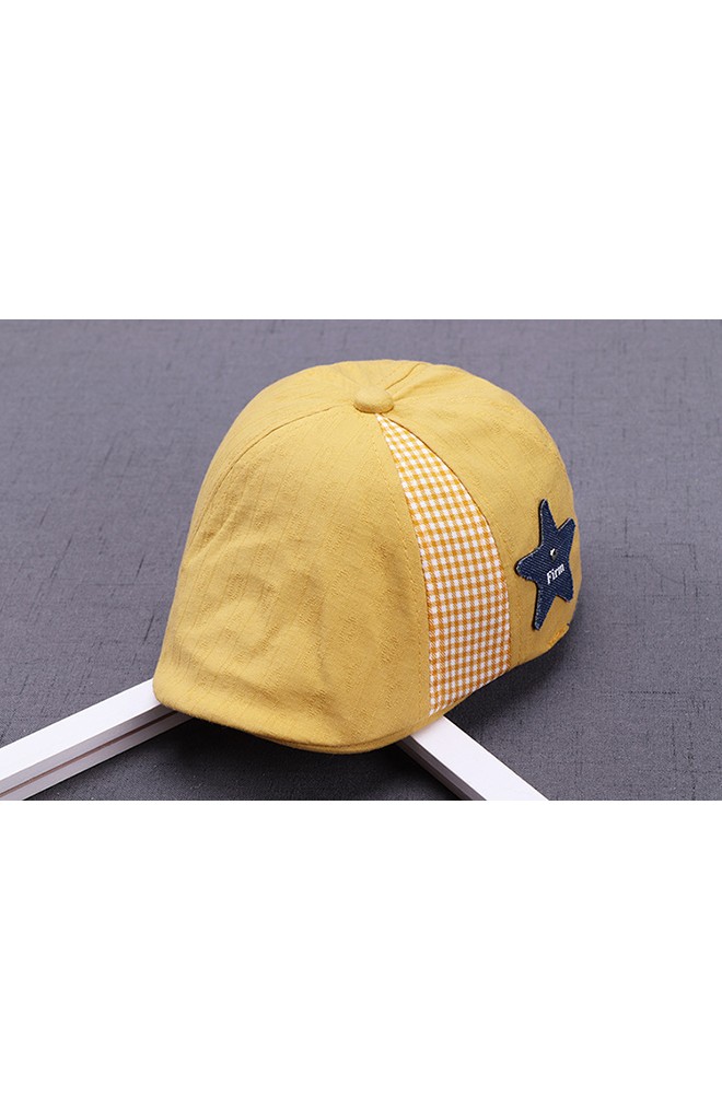หมวก Flat Cap แต่งดาว
