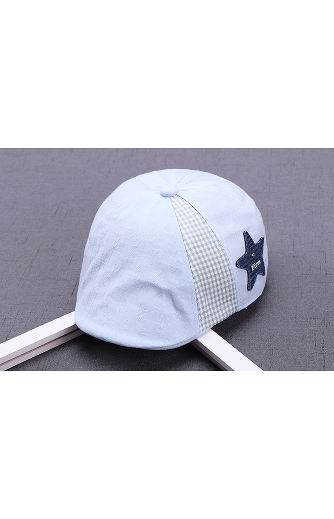 หมวก Flat Cap แต่งดาว