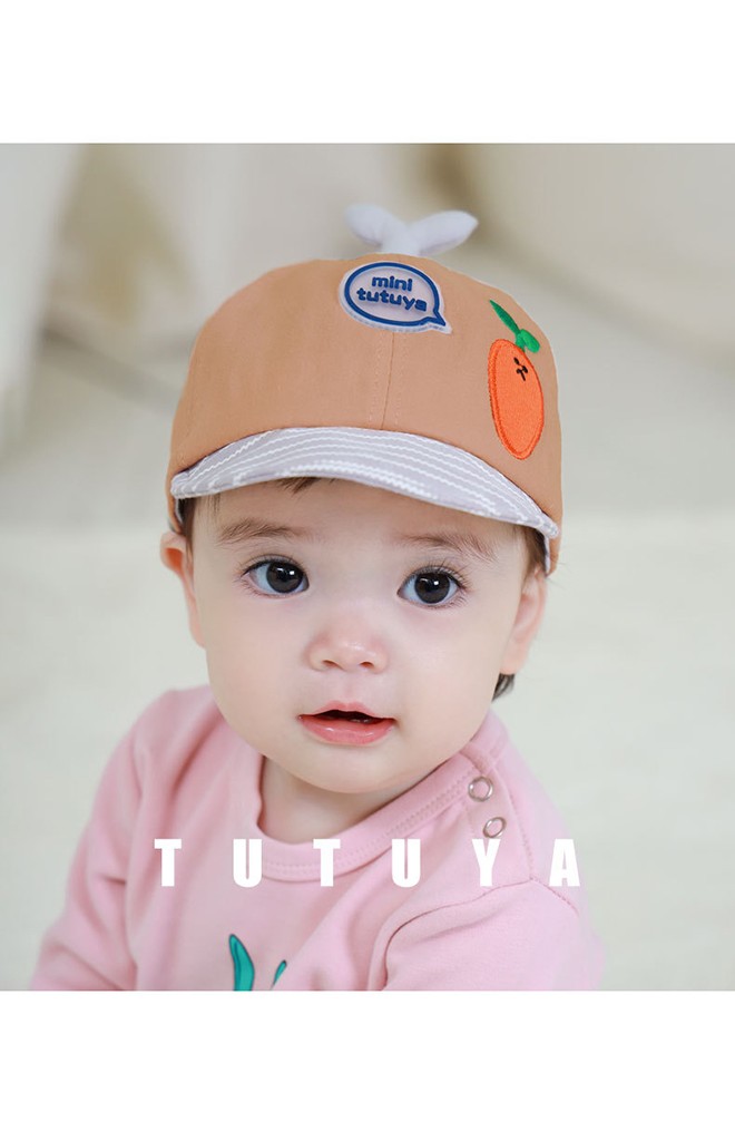 หมวกแก๊ปแต่งผลส้ม ปีกหมวกลายขวาง TUTUYA