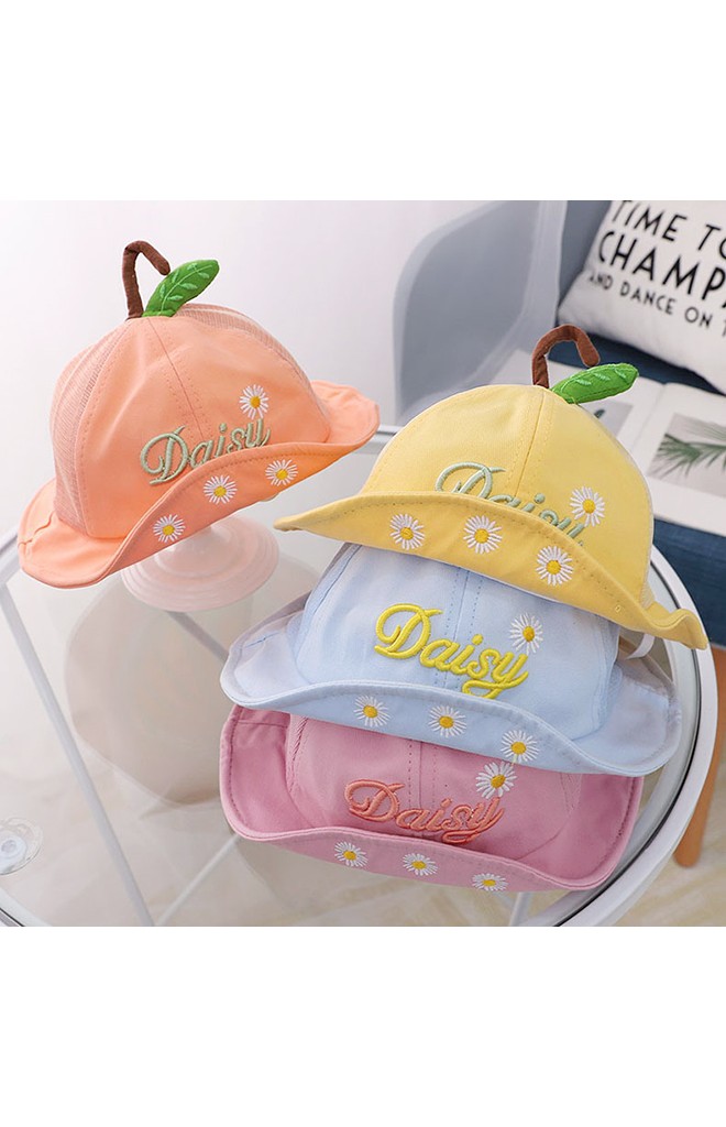หมวกปีกรอบปัก Daisy ด้านบนแต่งก้านและใบ