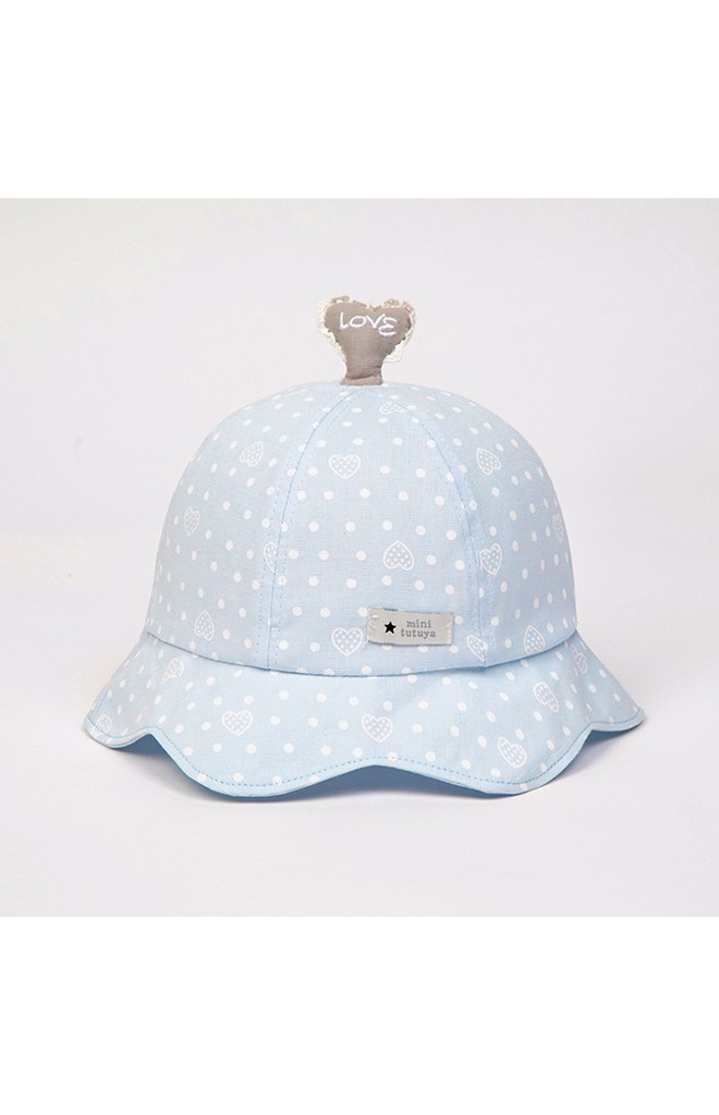 หมวก Bucket ลายจุดขอบโค้ง ด้านบนแต่งหัวใจ LOVE จาก tutuya