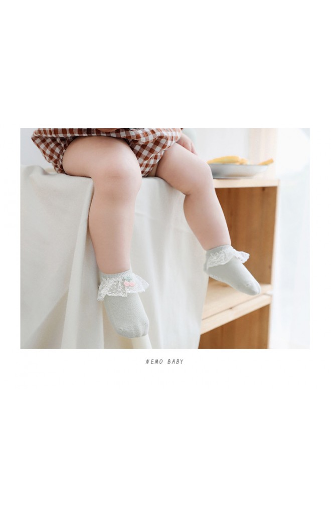 ถุงเท้าเด็กหญิงชายระบายลูกไม้แต่งเชอรี่