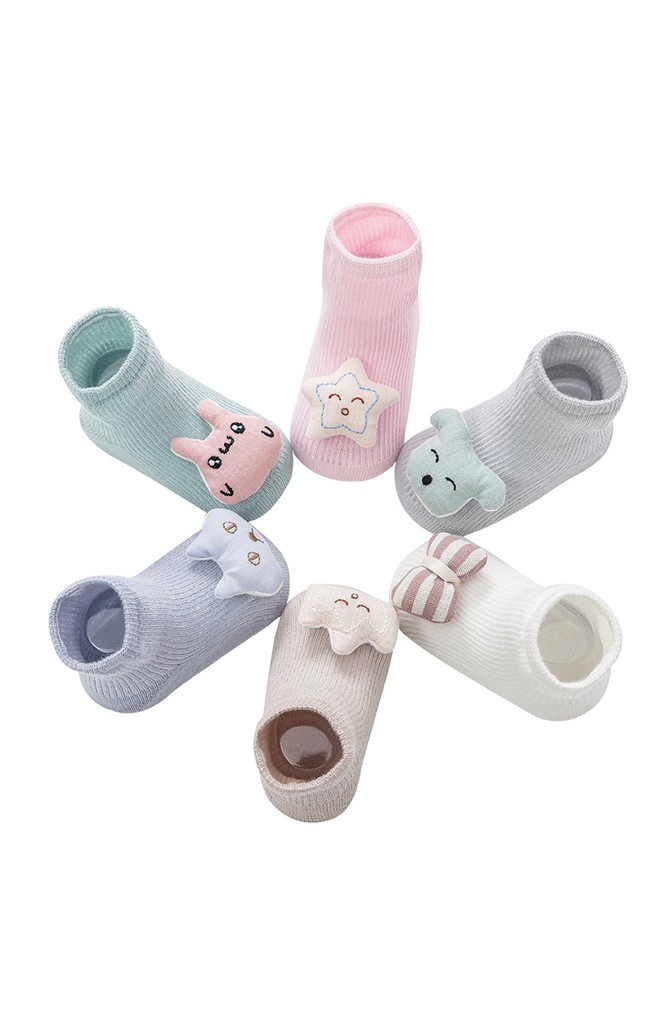 ถุงเท้าเด็กแต่งหัวตุ๊กตาน่ารัก ข้อสั้น มีกันลื่น robibabi