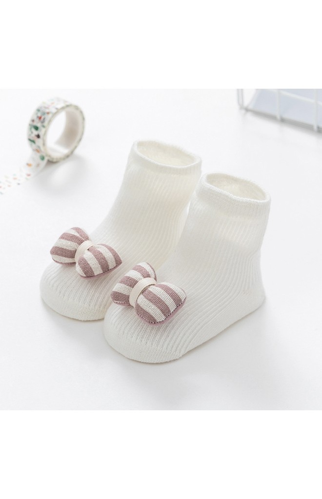 ถุงเท้าเด็กแต่งหัวตุ๊กตาน่ารัก ข้อสั้น มีกันลื่น robibabi