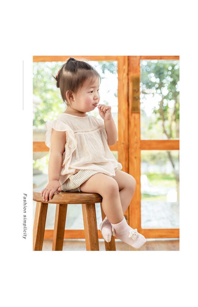 ถุงเท้าเด็กแต่งหัวตุ๊กตาน่ารัก ข้อสั้น มีกันลื่น robibabi