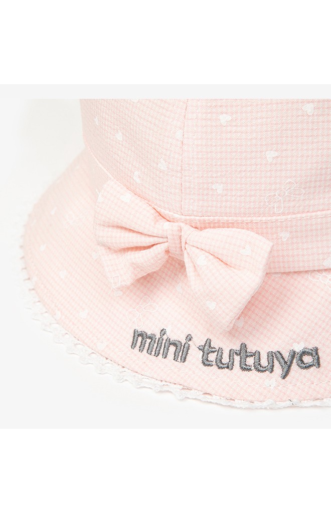 หมวกปีกรอบลายหัวใจแต่งโบว์น่ารัก tutuya