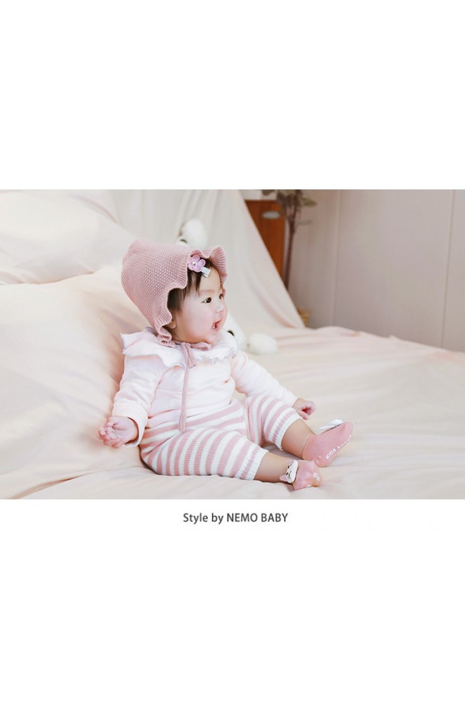 ถุงเท้าเด็กแต่งตุ๊กตานูนน่ารัก แบบขัอสั้น มีกันลื่น
