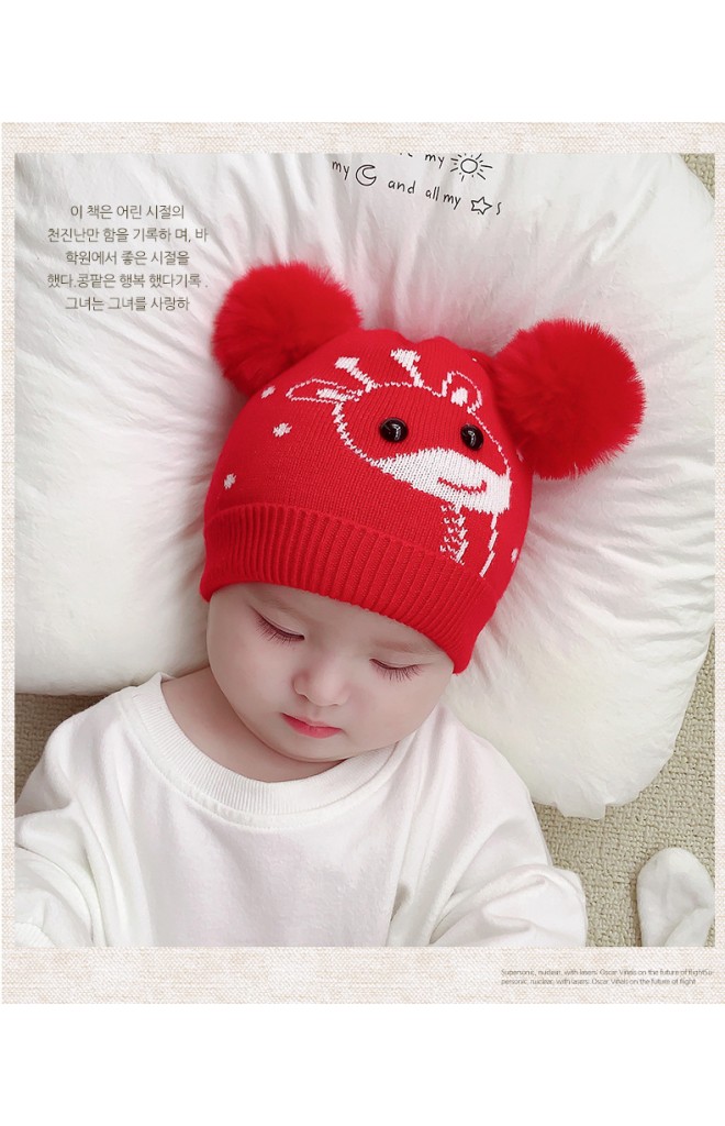 หมวกยีราฟน่ารักด้านบนแต่งปอมปอมขนมิ้ง