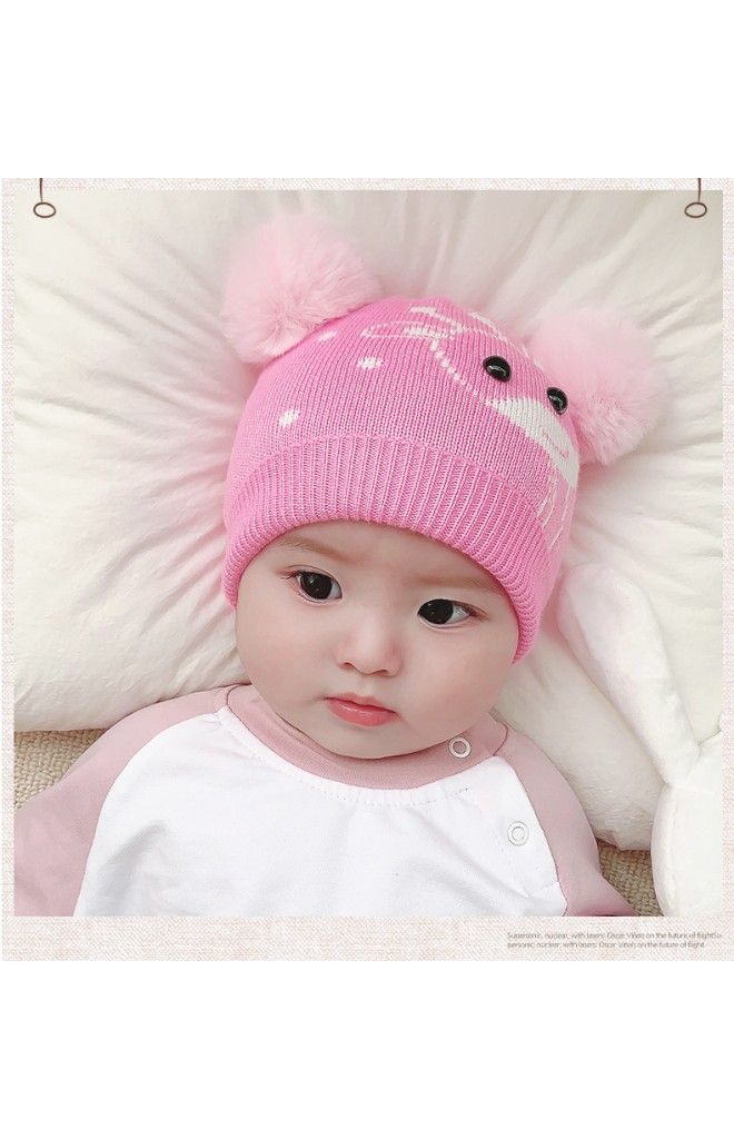 หมวกยีราฟน่ารักด้านบนแต่งปอมปอมขนมิ้ง