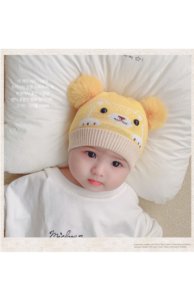 หมวกหมีน้อยน่ารักด้านบนแต่งปอมปอมขนมิ้ง