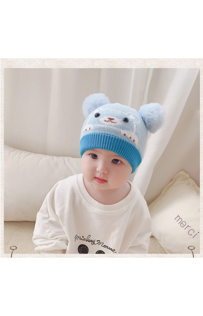 หมวกหมีน้อยน่ารักด้านบนแต่งปอมปอมขนมิ้ง