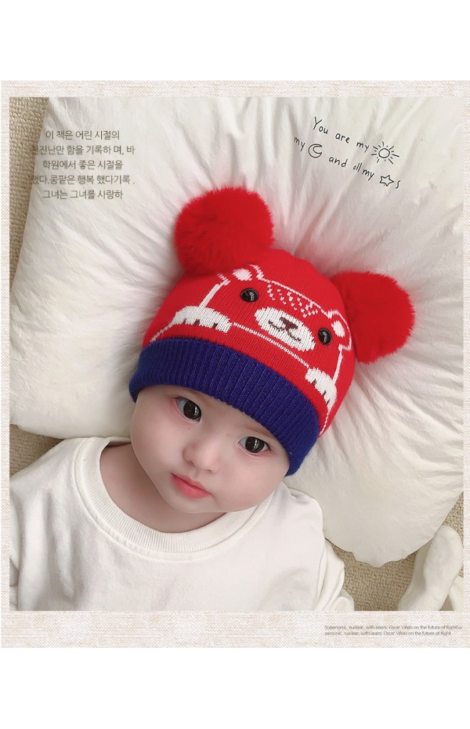 หมวกหมีน้อยน่ารักด้านบนแต่งปอมปอมขนมิ้ง