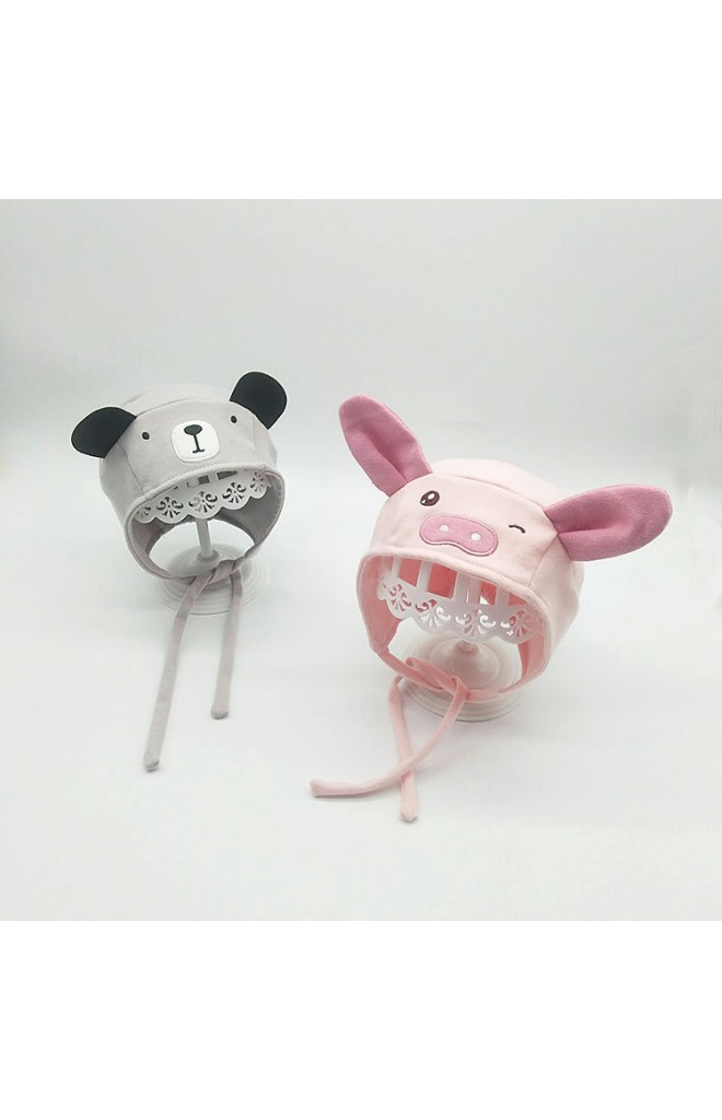 หมวกผูกคางหมูชมพู และ หมีเทา