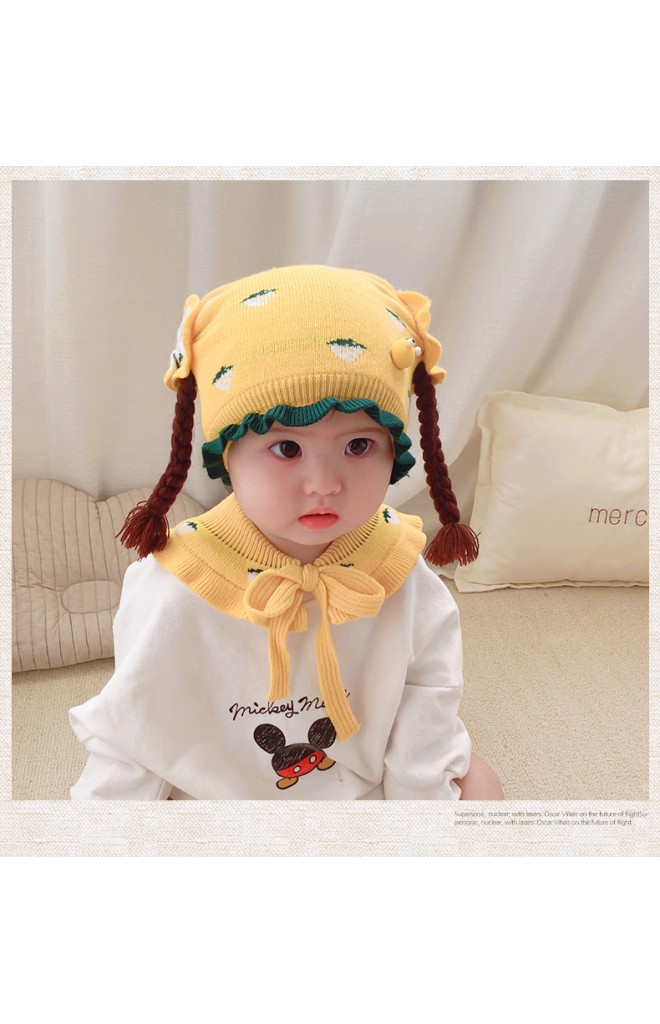 เซ็ตหมวกเปียสตรอว์เบอร์รีมาพร้อมผ้าสวมคอระบายโบว์ผูก