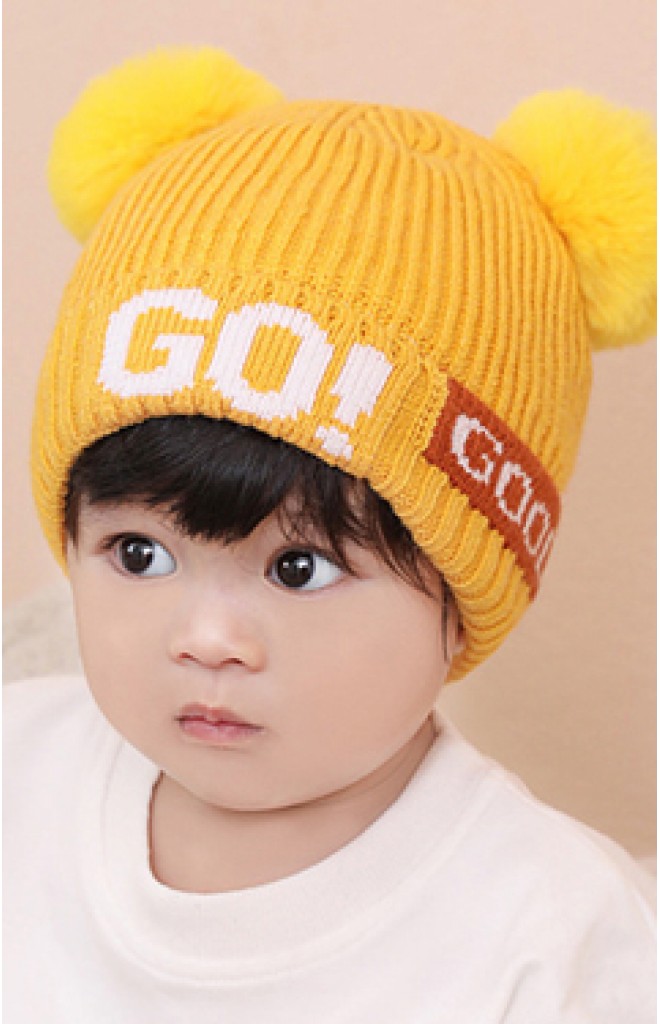 หมวกไหมพรมแต่งปอม อักษร GO! GOOD LUCK หมวกไหมพรมแต่งปอม อักษร GO! GOOD LUCK